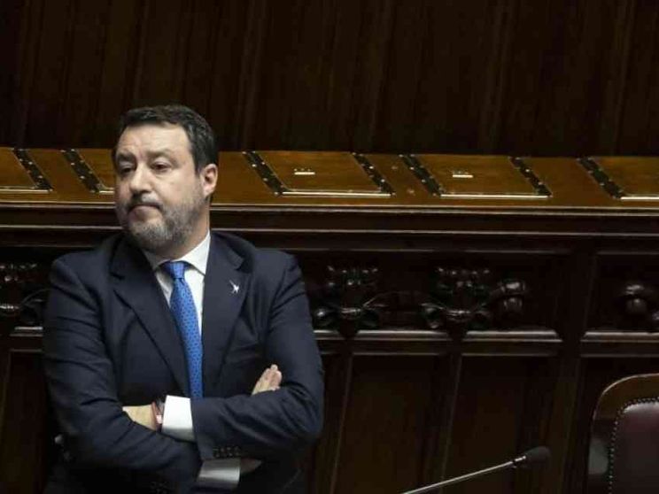 Treni, Salvini insiste sui sabotaggi. Il Pd: lui e Meloni si scusino