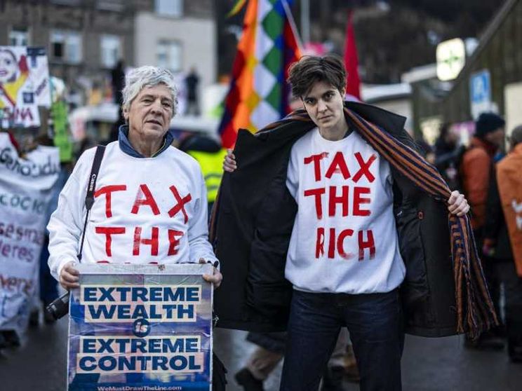 L'appello dei miliardari: pronti a pagare più tasse