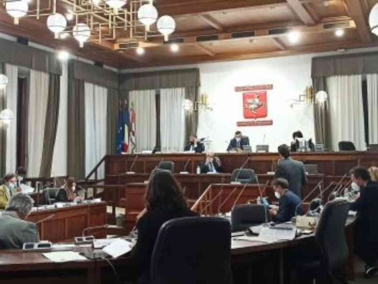 In Toscana la prima legge regionale? «Un grave errore»