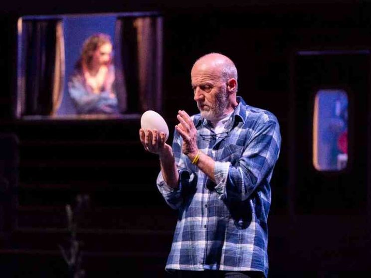 Paolini: «Sulla scena l'origine delle specie»