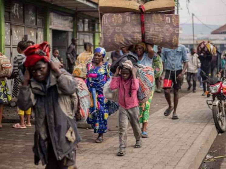 Il Congo in pezzi, Goma nel caos: centinaia di migliaia di civili sono in fuga