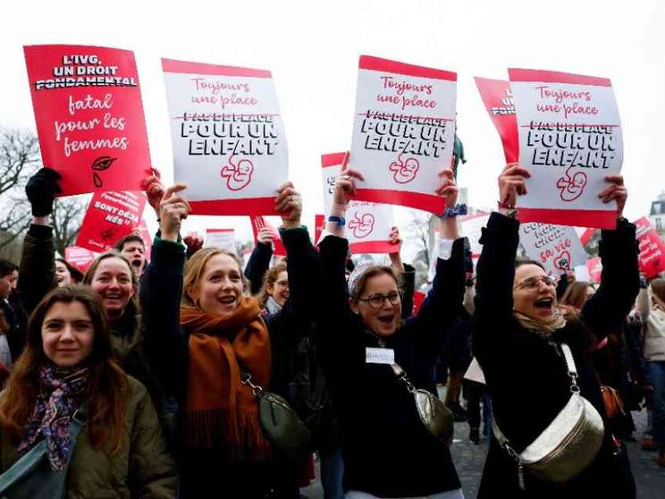 Legge Veil, cinquant'anni e troppi aborti