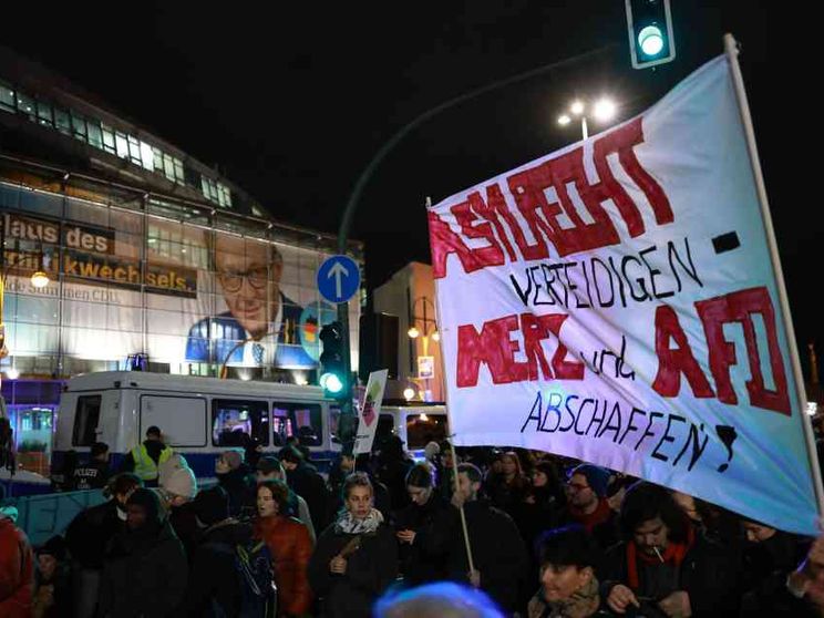 Migranti, Cdu con l'Afd: così è caduto l'ultimo tabù
