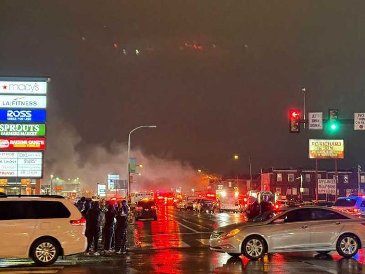 Jet si schianta a Philadelphia, 6 morti