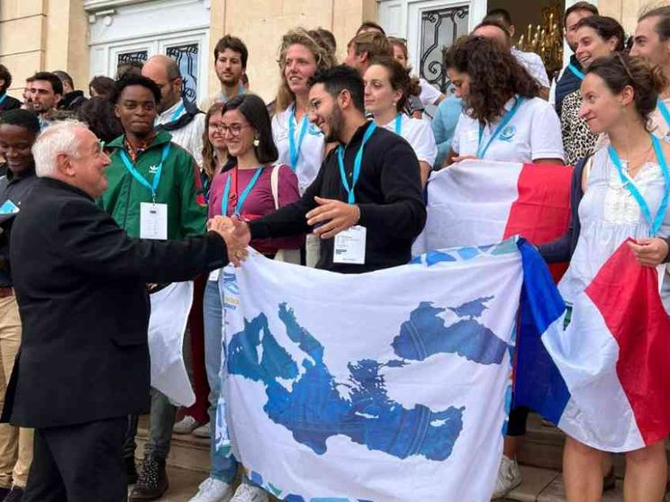 Duecento giovani sulla nave scuola della pace che unisce il Mediterraneo