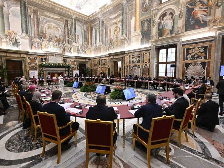 Il Papa annuncia una lettera sui bimbi. Senza loro nessun futuro