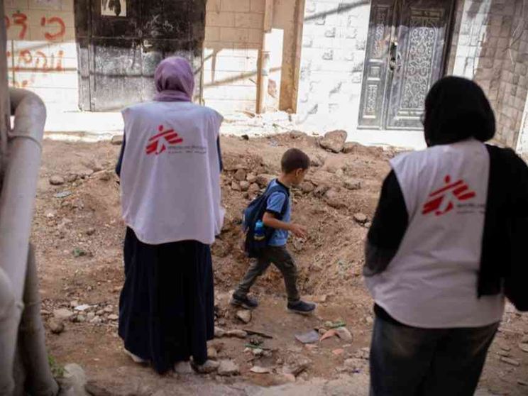 Msf: «In Cisgiordania cure negate e violenze sistematiche contro sanitari»