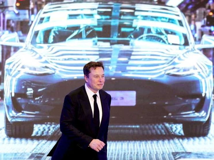Possibile che Tesla sia in crisi per colpa delle scelte politiche di Musk?