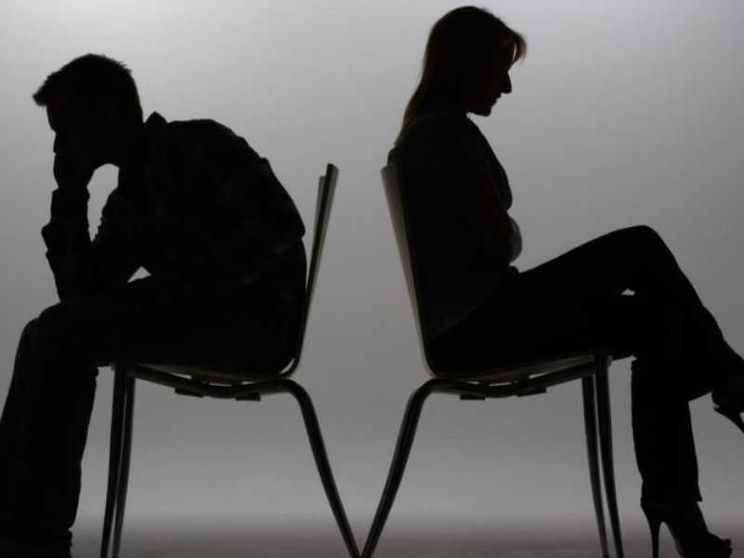 Se i genitori si separano, il giudice assegnerà la casa ai figli