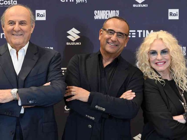 Nessun monologo, tanti presentatori, la sfida ascolti: comincia il Festival