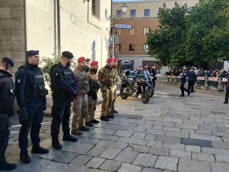 Cellulari criptati e droga: così i mafiosi progettavano una nuova Cosa nostra