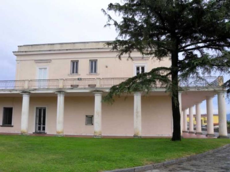 Museo dei trenini nella Villa delle Ginestre di Leopardi: ma la poesia dov'è?