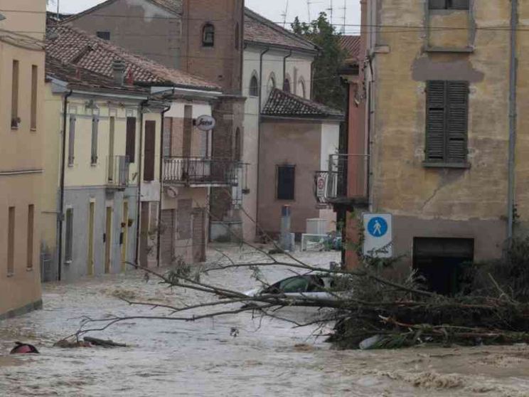 Italia, Spagna e Grecia tra i più colpiti per morti e costi