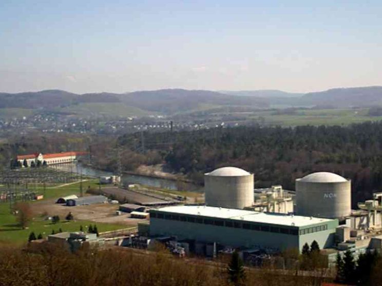 Stop tecnico in Svizzera, ritorna il tema sul ciclo di vita di un reattore