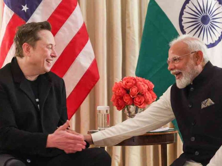 Musk si fa gli affari suoi: piace solo a un americano su tre