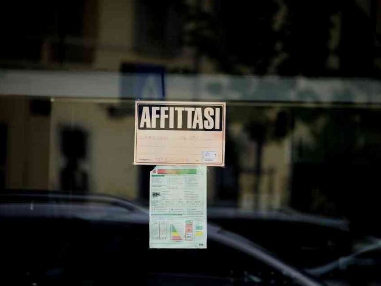 Anche Rimini in emergenza casa. E la diocesi offre le canoniche