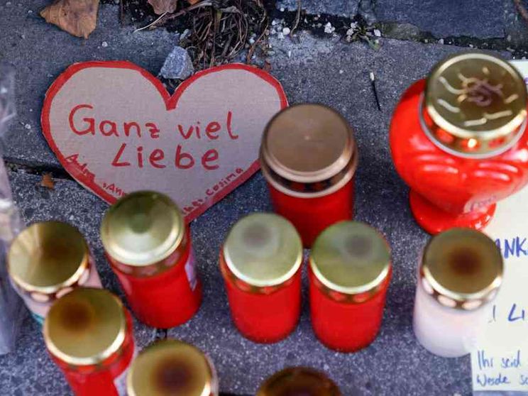 Agguato in Austria: un morto e quattro feriti