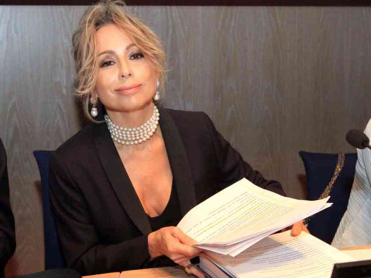 Marina Berlusconi: Meloni promossa, Europa bocciata e attenti a Trump