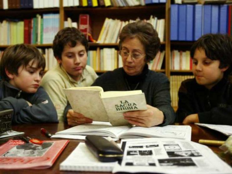 La Bibbia? Un fuoco sotto la cenere: più povera la società che lo lascia morire