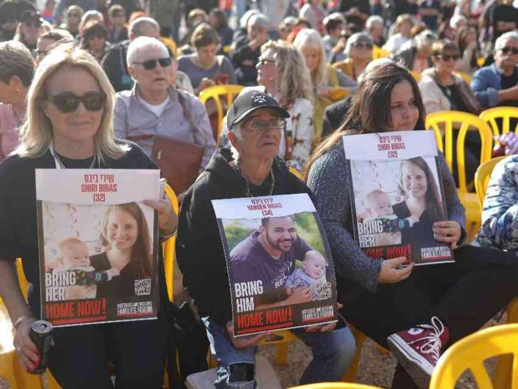 Stop alle speranze: i due fratellini Bibas e la madre sono morti