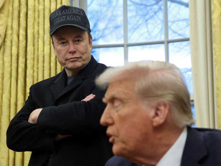 Trump torna alla carica: Zelensky? «Un dittatore e un pessimo comico»