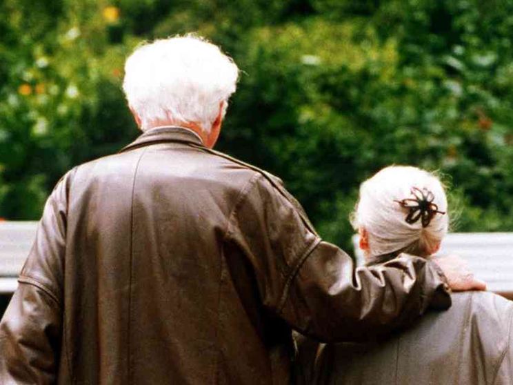 Gli italiani sono meno longevi: ecco perché