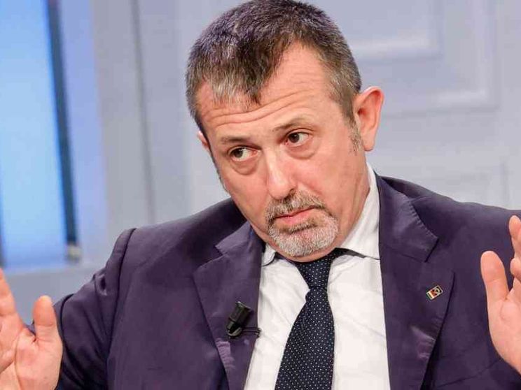 Delmastro condannato a 8 mesi per il caso Cospito: «Non mi dimetto»