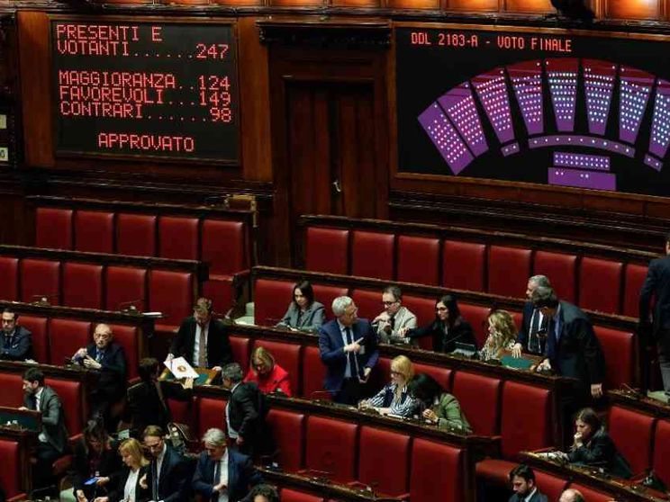 Suicidio assistito, legge in cerca di convergenze. Cure palliative cruciali