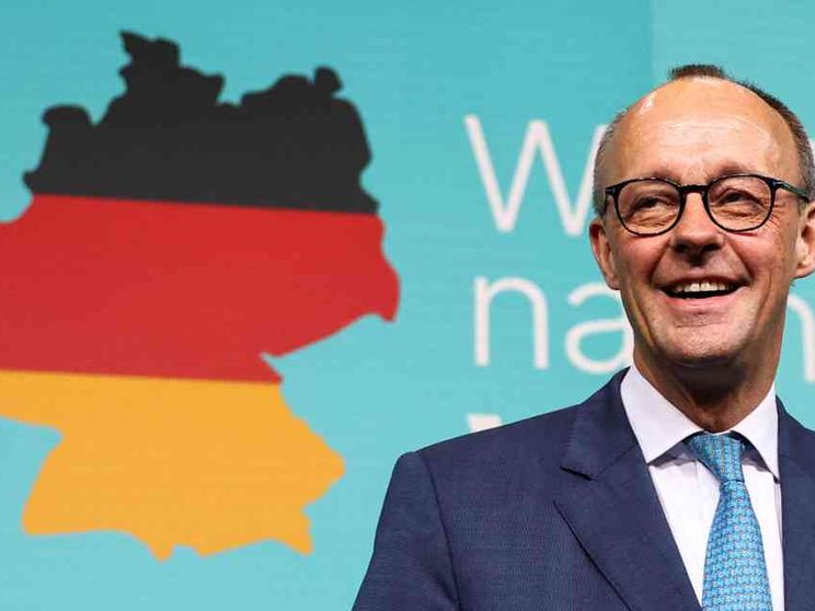 Vince Merz, Afd cresce, affluenza record. Esulta anche Trump