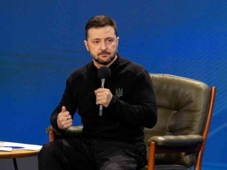 «Mi dimetto se Kiev entra nella Nato»: la sfida di Zelensky a Trump
