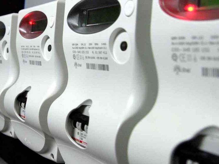 Perché la premier Meloni ha rinviato il Cdm sulle bollette