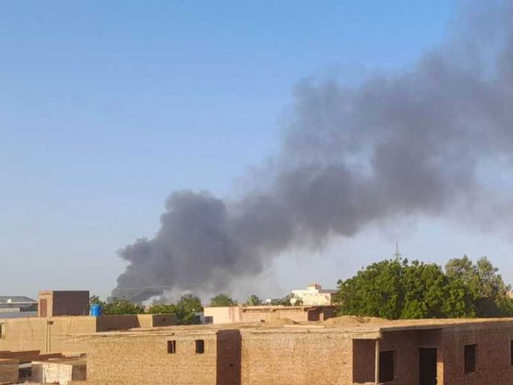 Aereo si schianta sulle case alla periferia di Khartum: 46 i morti