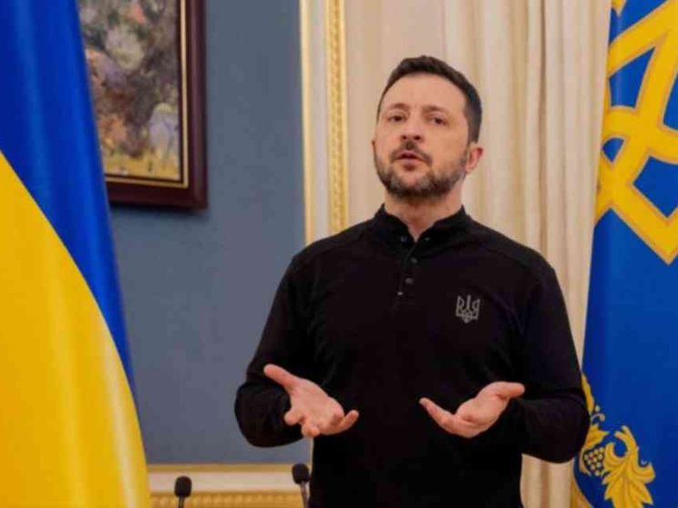 Zelensky si arrende alla “pace delle risorse” imposta dagli Usa