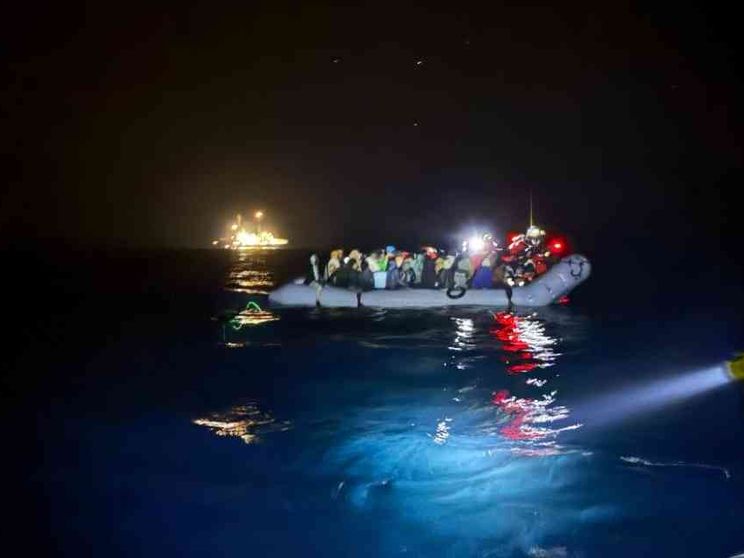 Nuovi arrivi a Lampedusa, in 123 sbarcati sull'isola