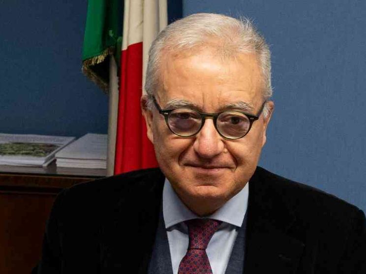 «Scenari instabili, incontro Trump-Zelensky cambia tutto»