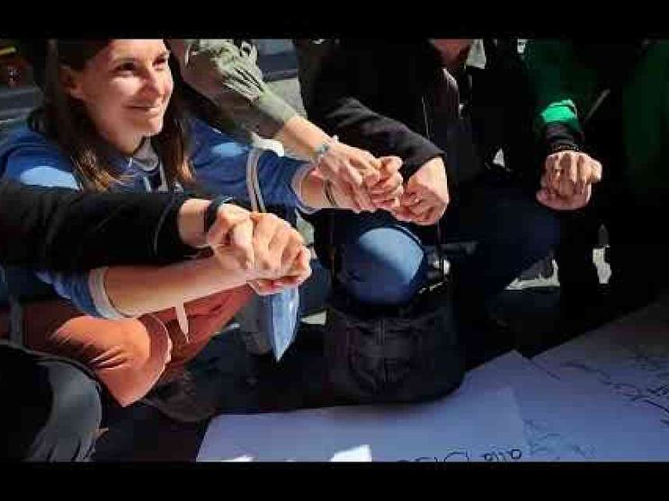 Le donne afghane: «No all'apartheid di genere, sia riconosciuto come crimine»