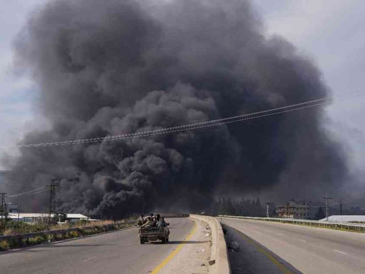 Siria, è caccia ai fedelissimi di Assad. Oltre 530 civili uccisi