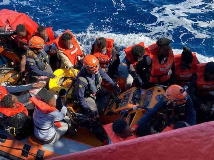 Migranti, nuovi soccorsi in mare
