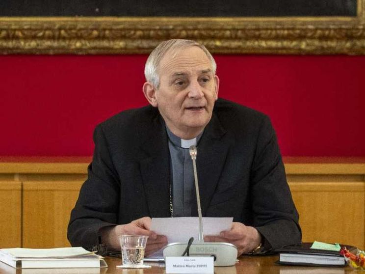 Zuppi: «Amnistia per i detenuti. In Europa no alla logica delle armi»
