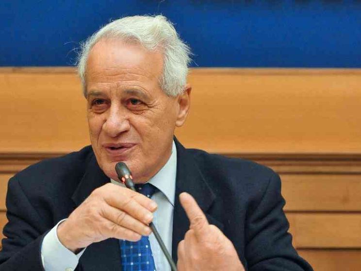 Baldassarre: «Non è la difesa comune, è un pasticcio»