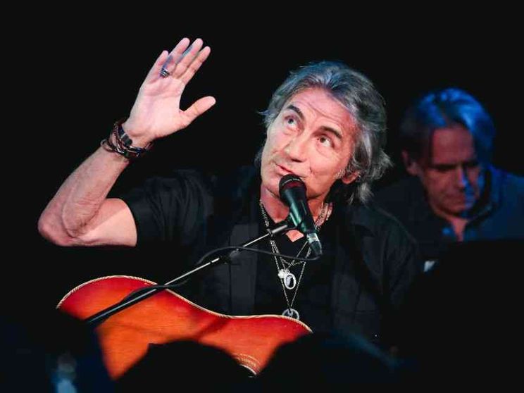 Ligabue: «Il Papa unica voce autorevole per la pace»