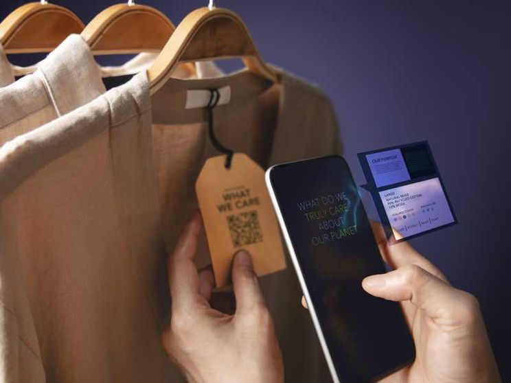 Il passaporto digitale libererà la moda da contraffazione e rischio greenwashing?