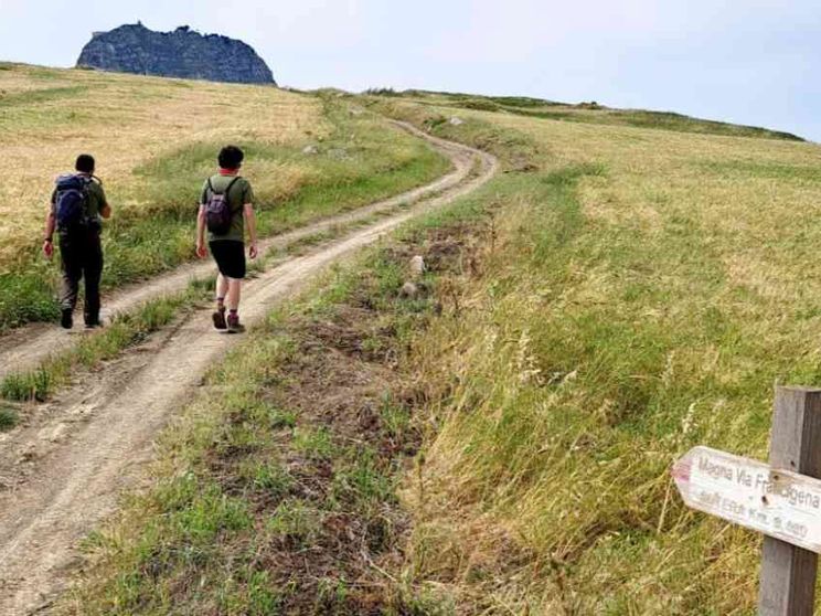 L'Italia? Un Paese di cammini. Tutti i dati del 2024