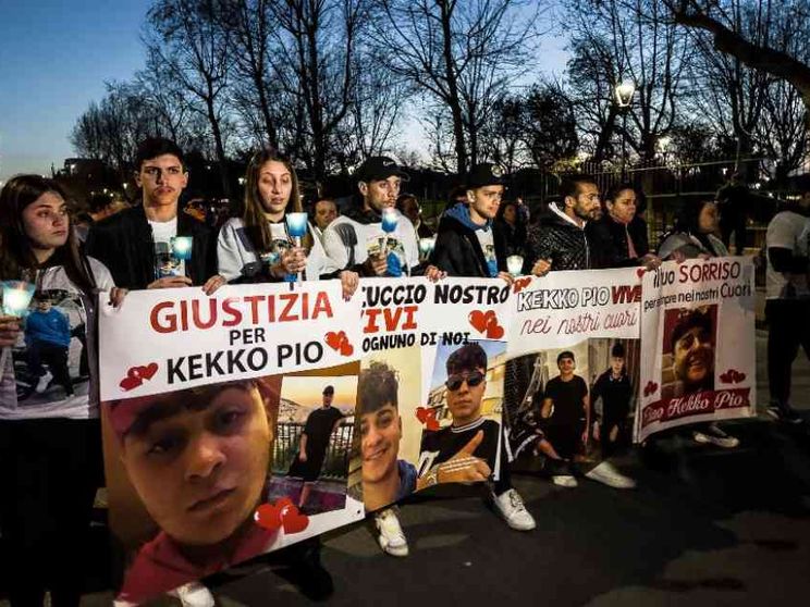 Francesco Pio ucciso dalla camorra, quanto Vangelo nell'amore dei genitori