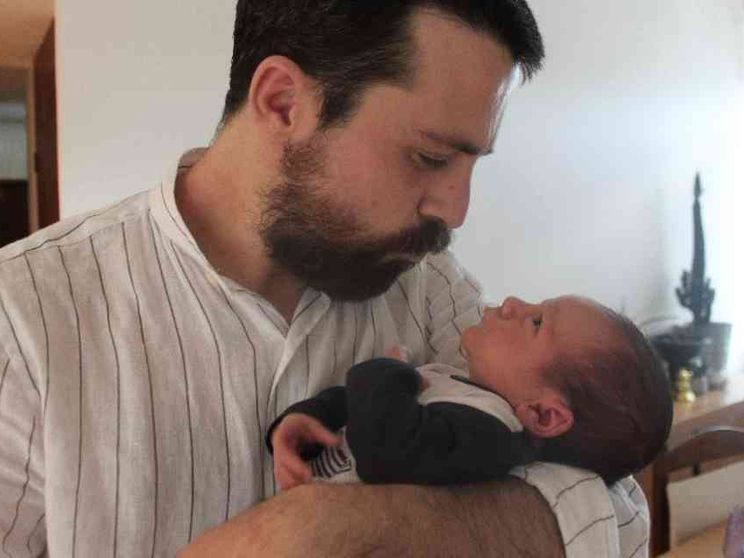 Padri e allattamento, binomio virtuoso. Ecco perché