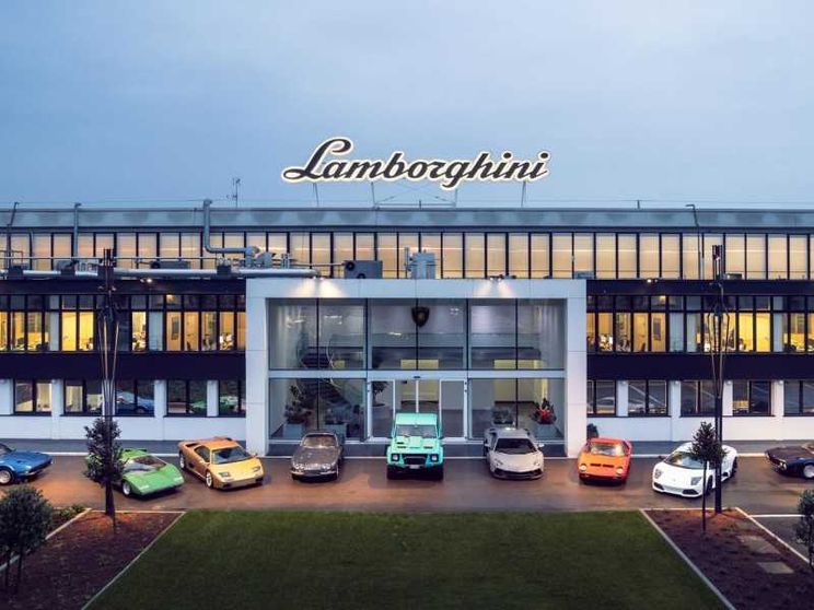 Numeri e fatturato da record: il lusso frena ma Lamborghini accelera