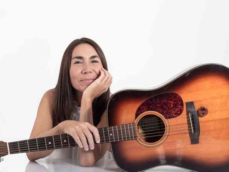 Patrizia Cirulli canta l'infinitamente visionario Francesco