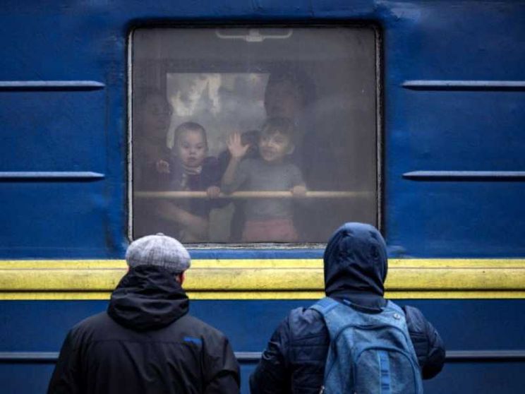 I bimbi ucraini che la Russia ha deportato e poi restituito verranno in Italia