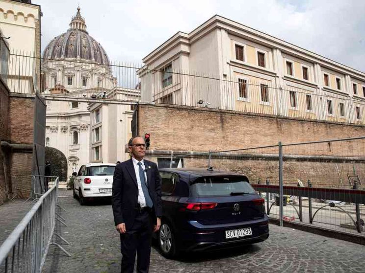 «La convalescenza del Papa prosegue come prescritto dai medici»