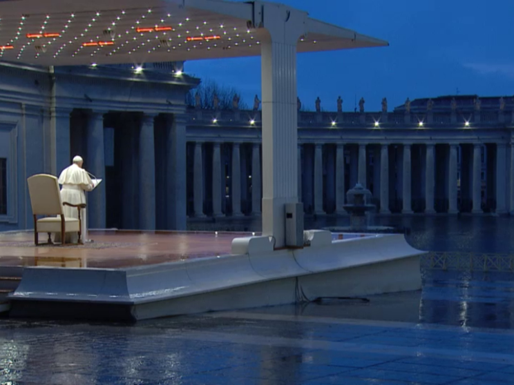 Il Covid e la pandemia. Cinque anni fa la preghiera del Papa per il mondo